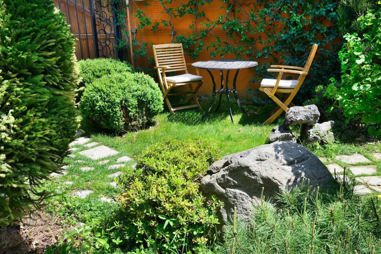 The Zodiac Garden Hotel Мцхета Екстер'єр фото